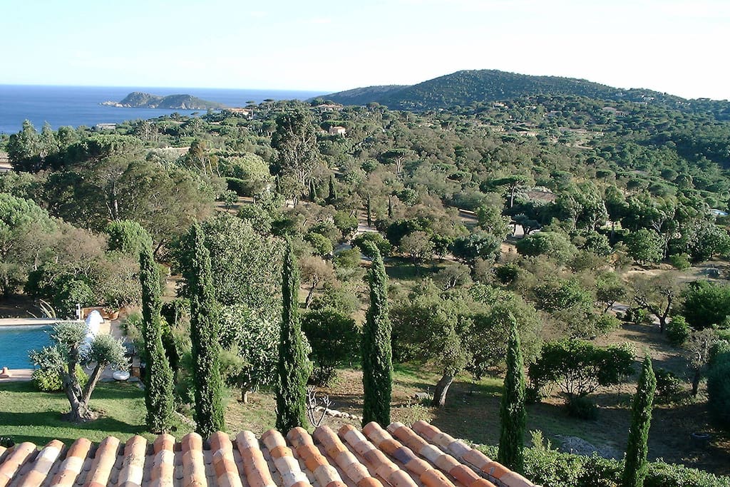 vue somptueuse sur mer et campagne
