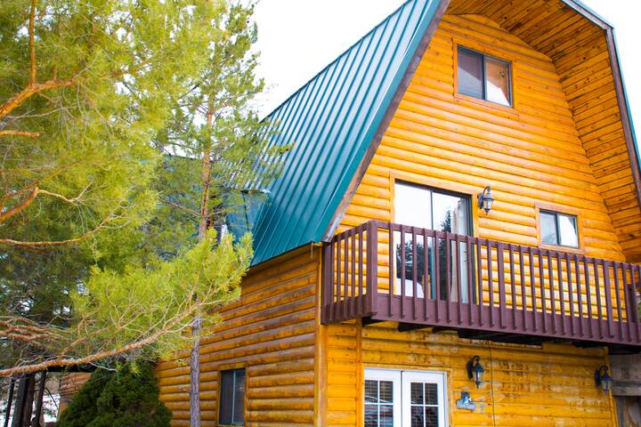 Perfect For Large Groups Sleeps 16 Hot Tub Cabins For Rent