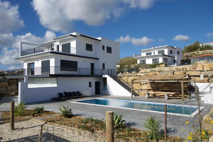 Private Villa The Maverick w/ own pool & garden gallery image 5