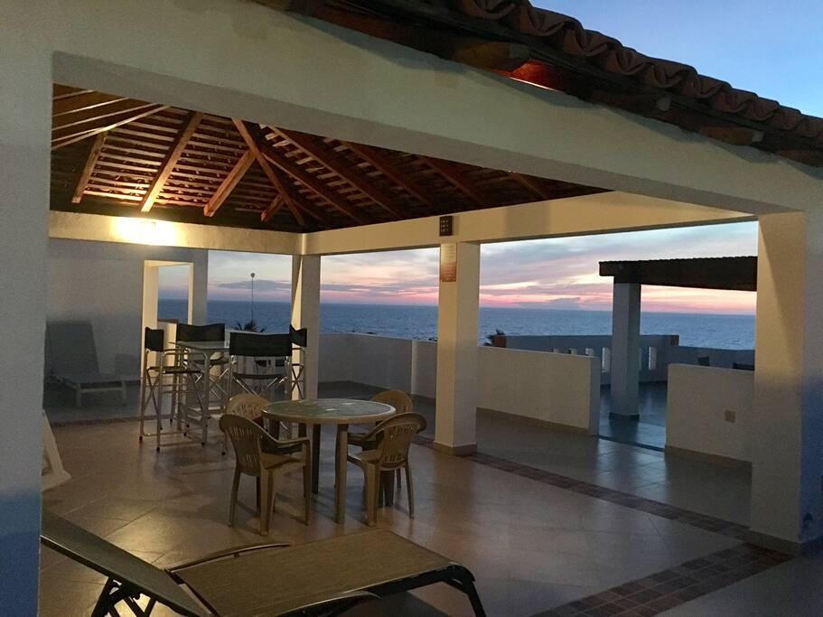 Shared palapa