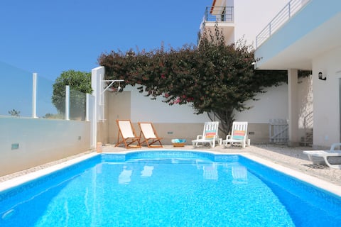 Trueby's Tapada  - Villa with Pool & Ocean View