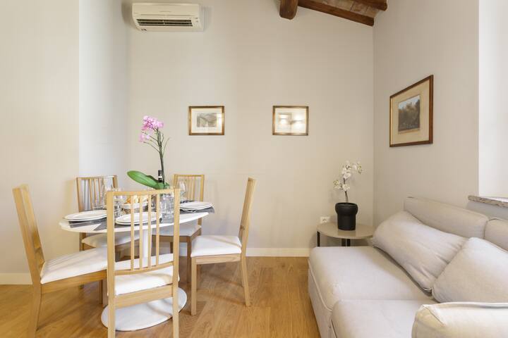 THE SPANISH PENTHOUSE gallery image 5