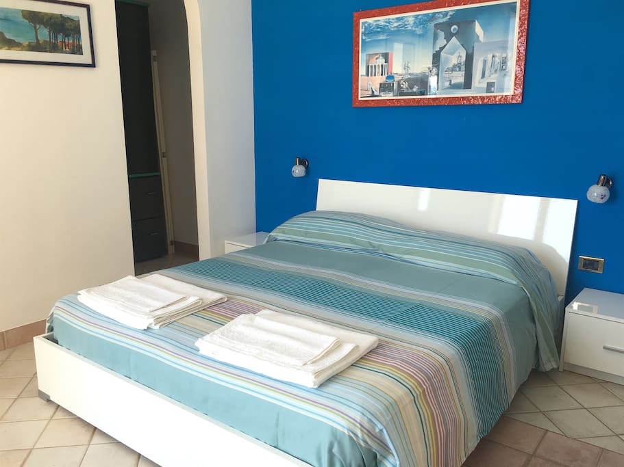 Room1