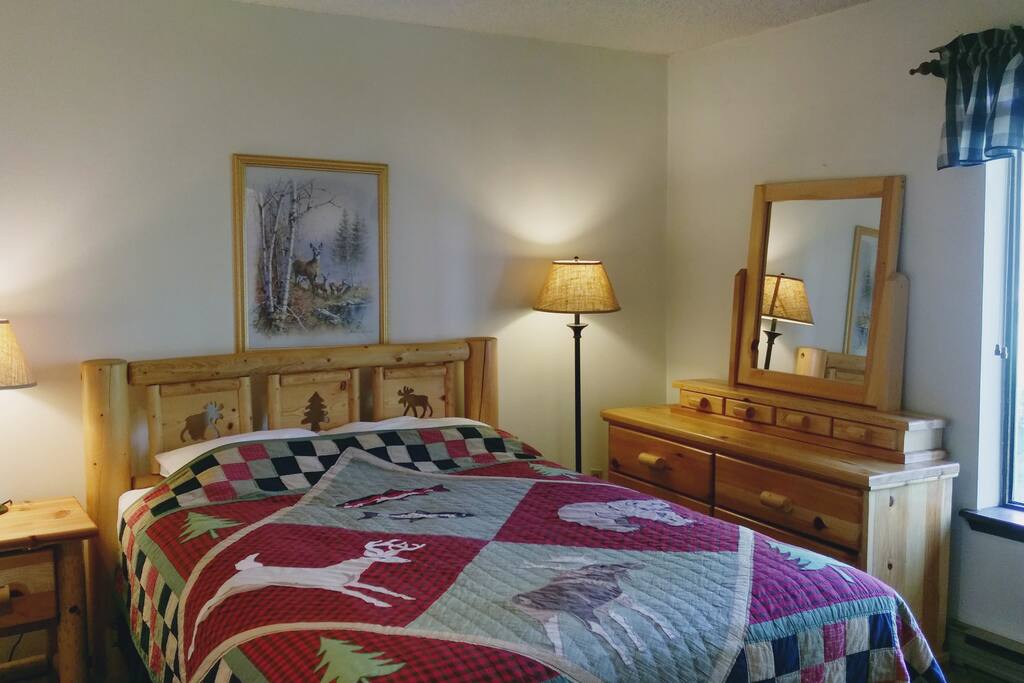 Beaver Creek West Condo Y-1 Master bedroom with Queen bed