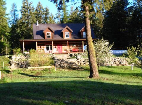 Colonial Cabin Farm Guest Suite