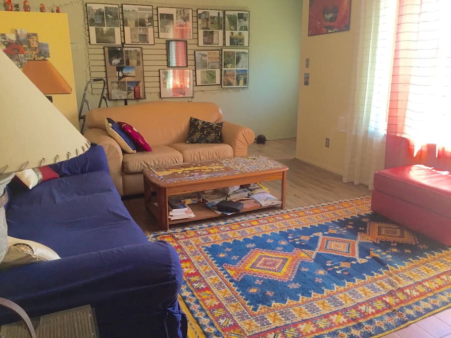 A different angle of the living room.