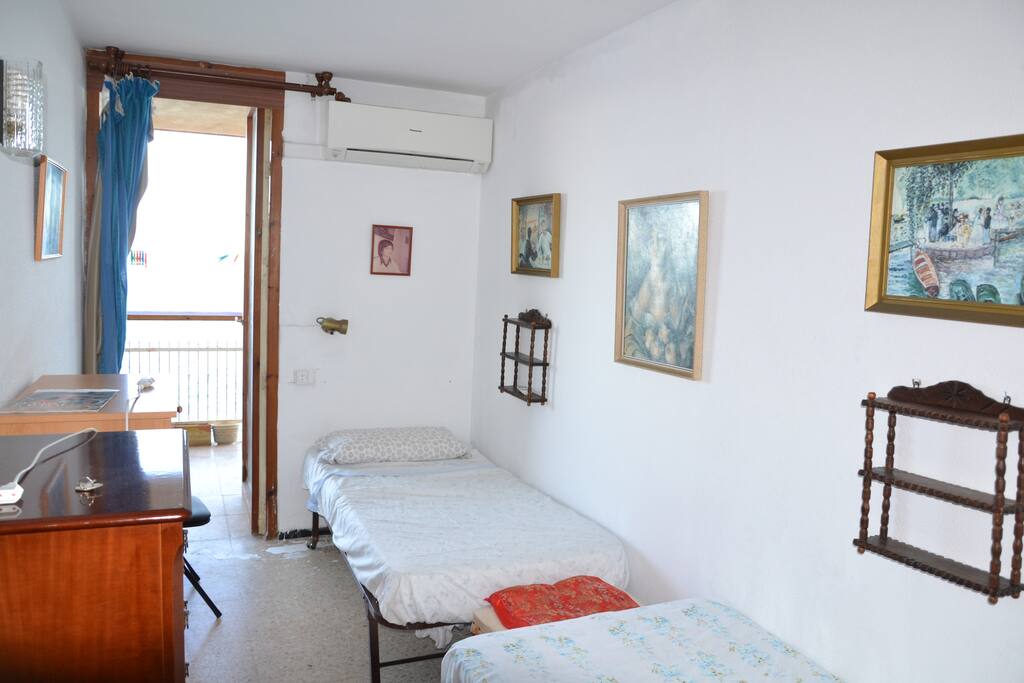 Habitación con vistas al mar y acceso directo a la playa