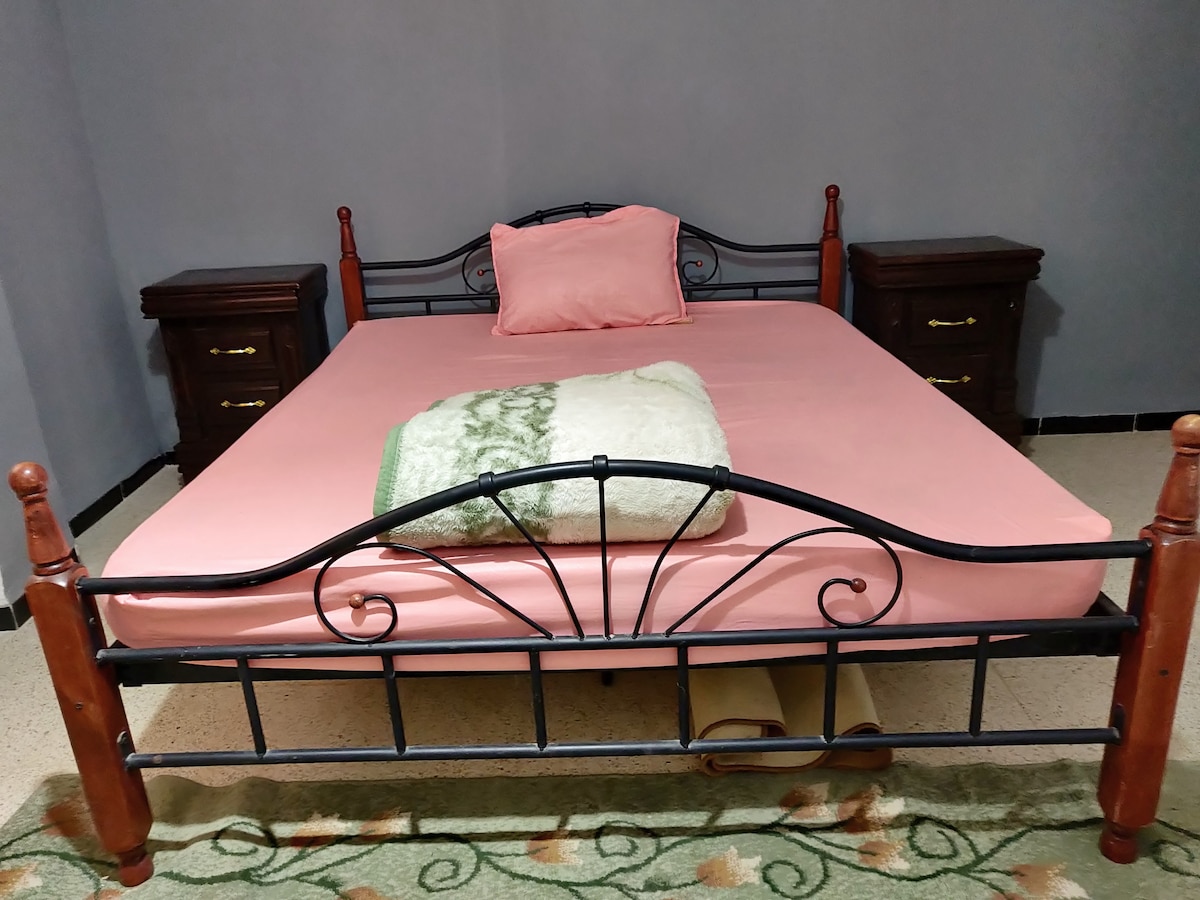 საძინებელი 1