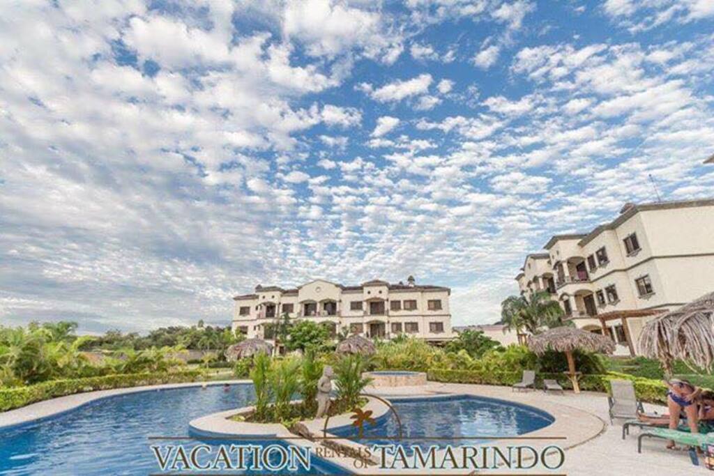 Piscina y Rancho BBQ
