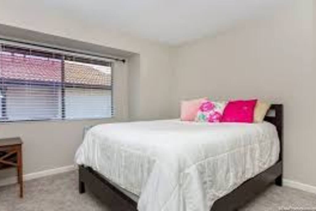 Queen bed
