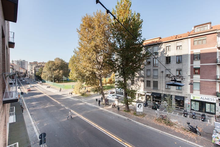 Nice and large studio in Ticinese