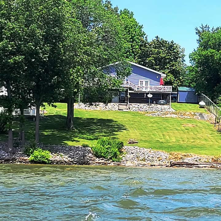 Blue Moon over Barkley Houses for Rent in Eddyville, Kentucky, United