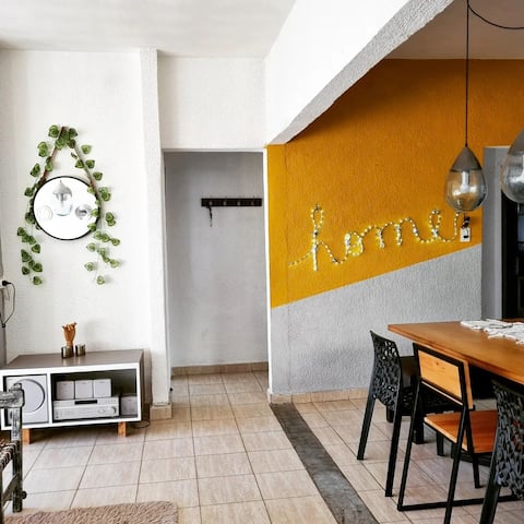 Top Airbnb: DesignHomeCerro 8pax-125 mts2 large spaces. in Córdoba