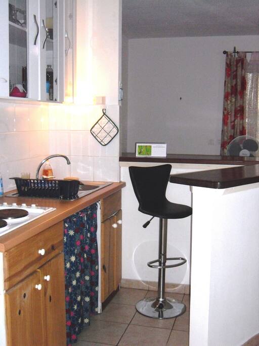 CUISINE style américain, très bien équipée