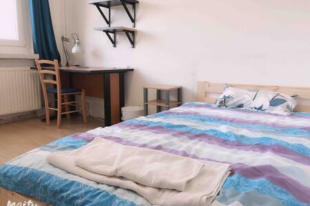 Cozy room nearby main railway station