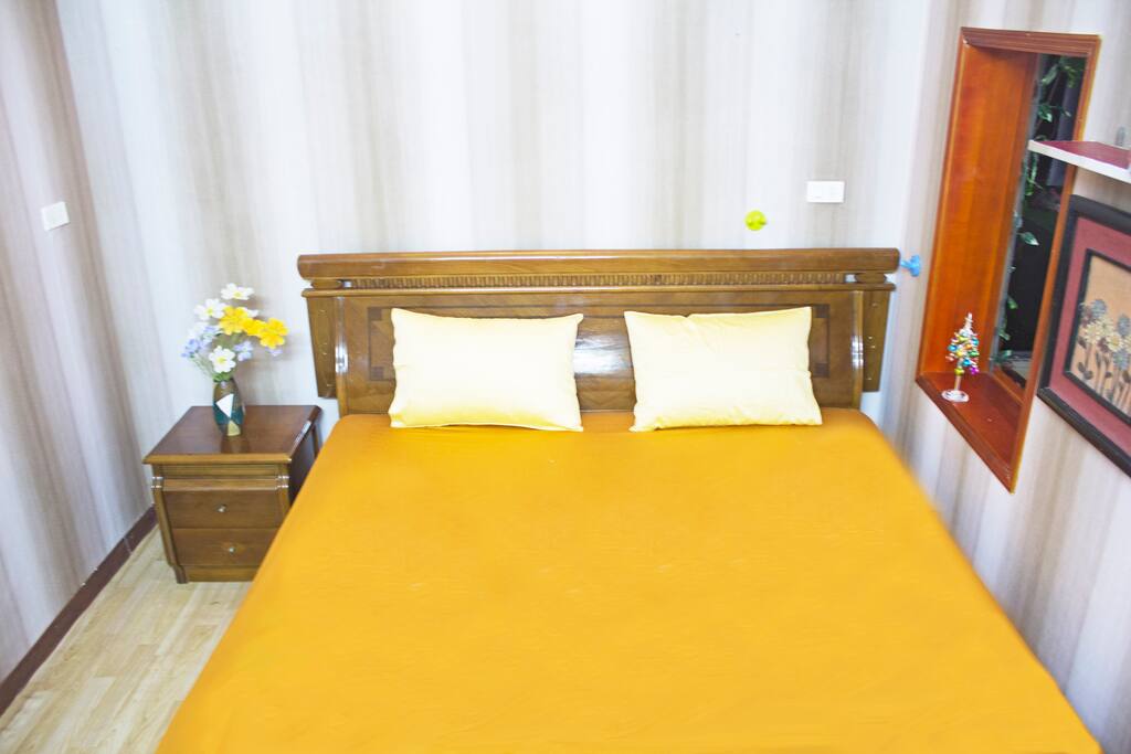We offer daily cleaning service