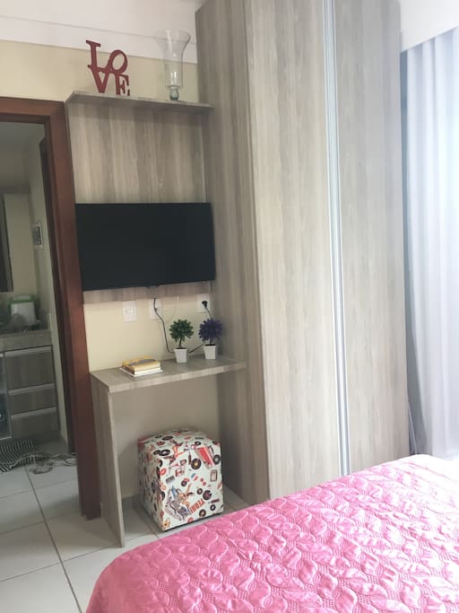 Quarto com tv