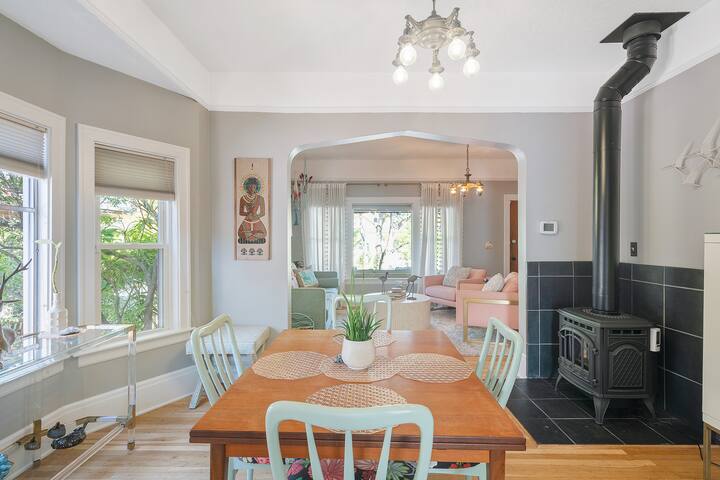 THE BEST Portland Location! Hip Foodie Central gallery image 5