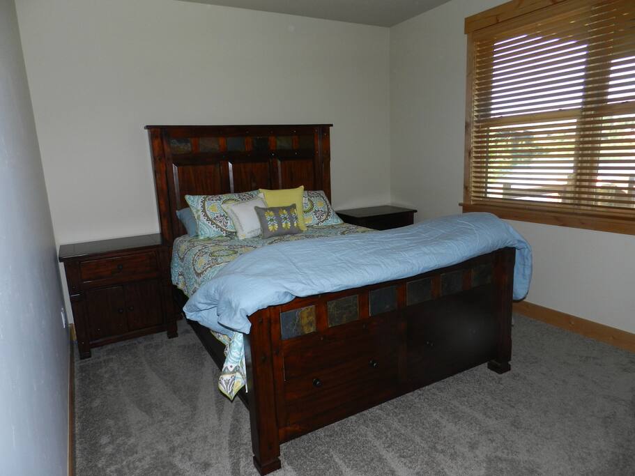 Queen bedroom downstairs. Amazing views