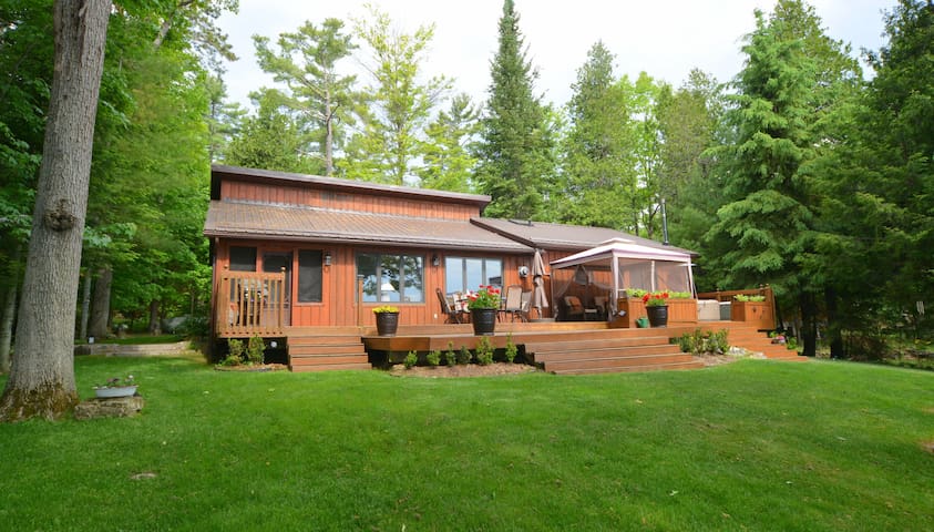 Airbnb Belmont Lake Vacation Rentals Places To Stay Ontario