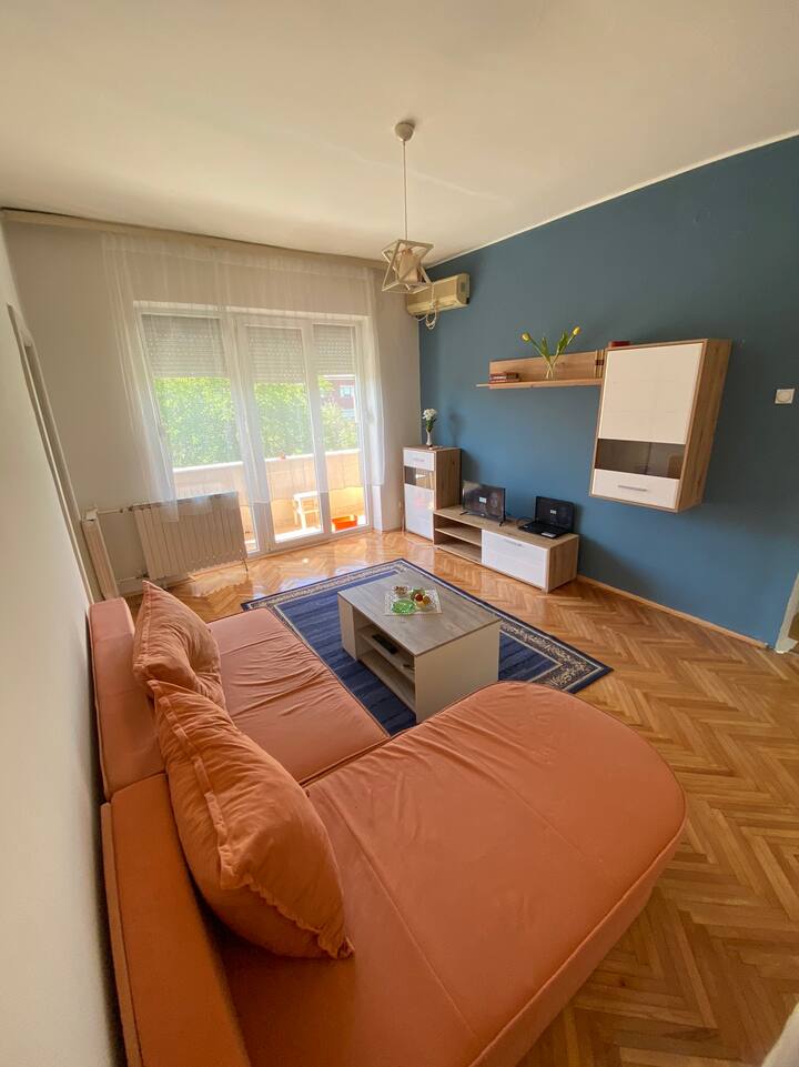 Spring Apartment - Airbnb