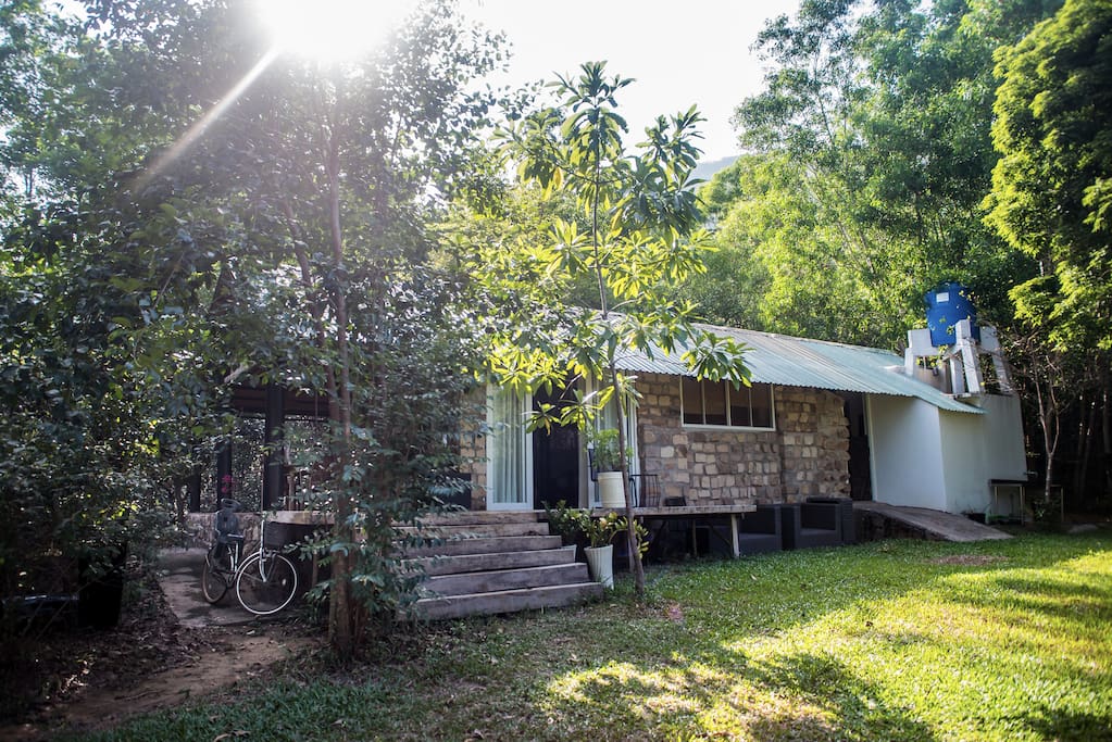 A spacious studio perfect for 2