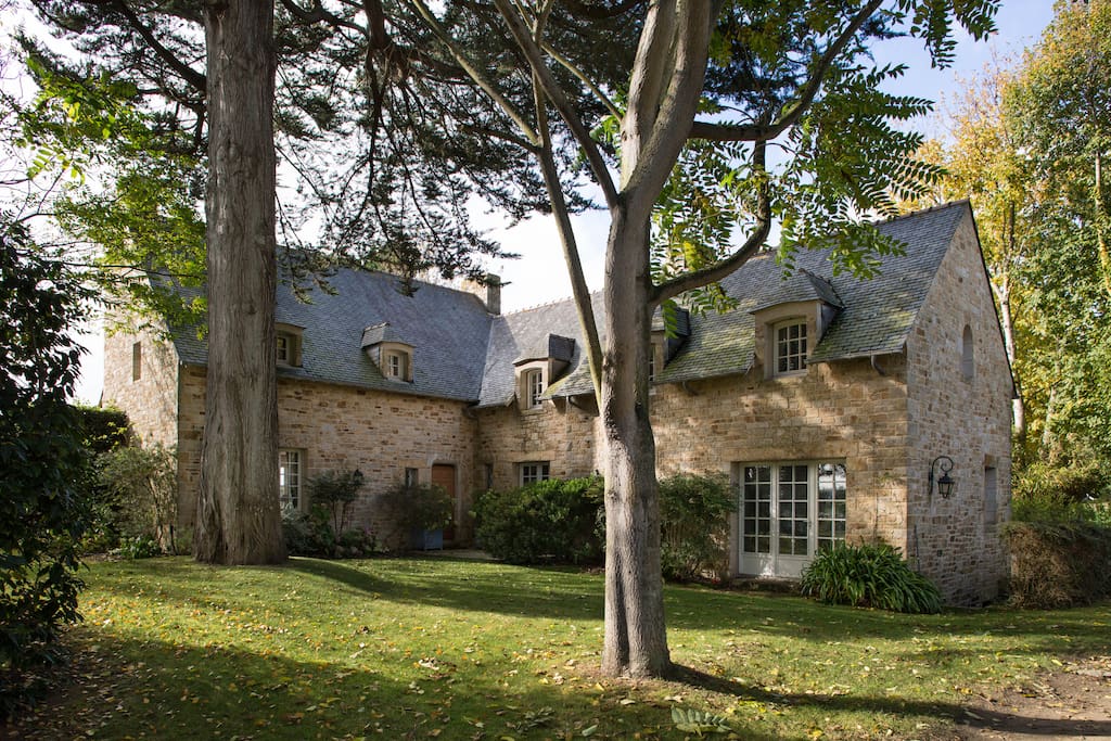Vue de derrière de la maison