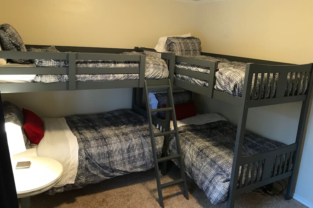 2nd bedroom with bunk beds