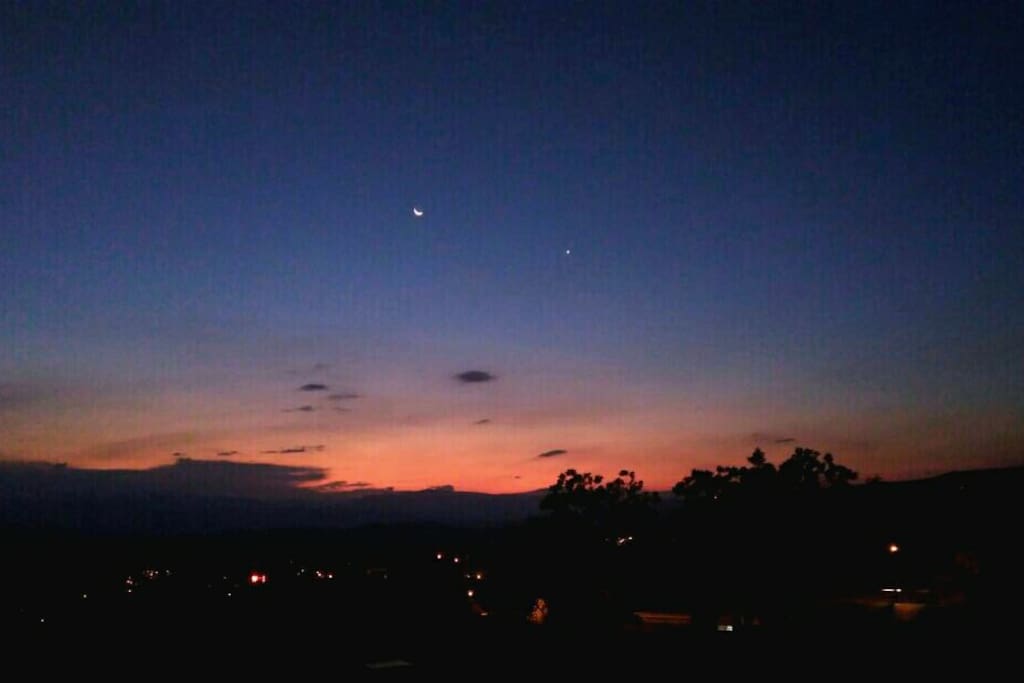 Sunset desde nuestro alojamiento.