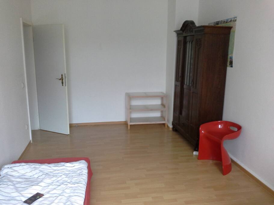 Zimmer - room