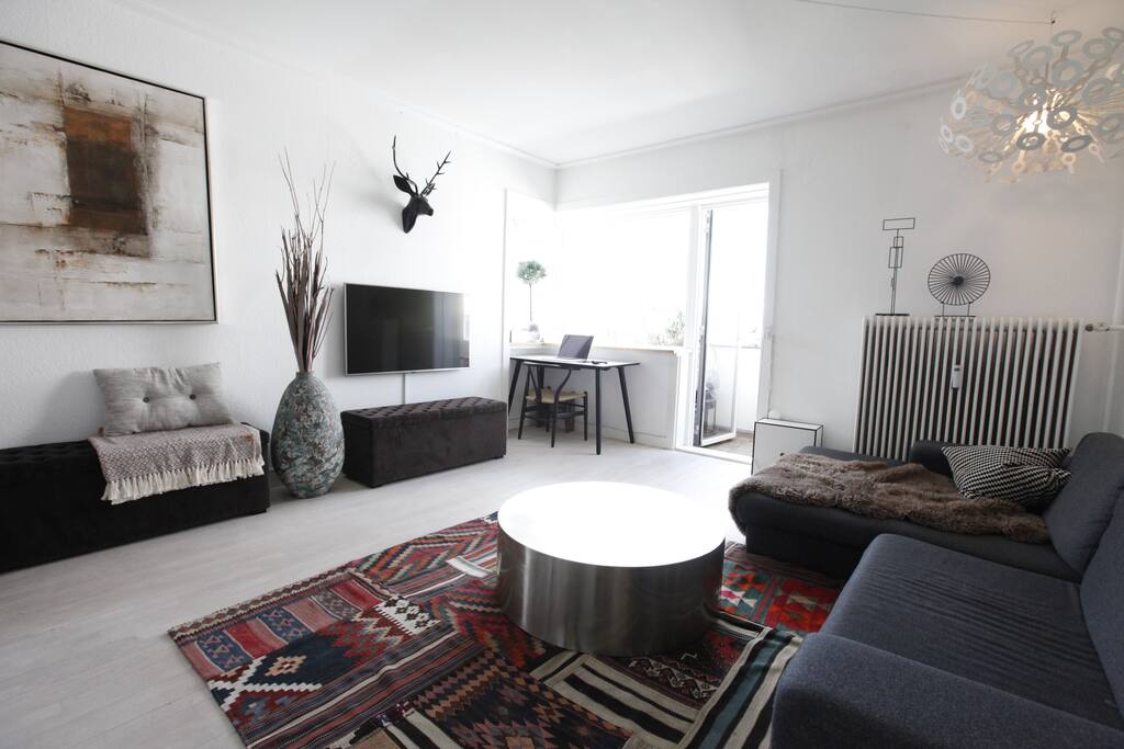 Dining/living room