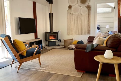 Top performing Airbnb: Hollybrook - Dairy Cottage 2 bedroom in Cessnock City Council