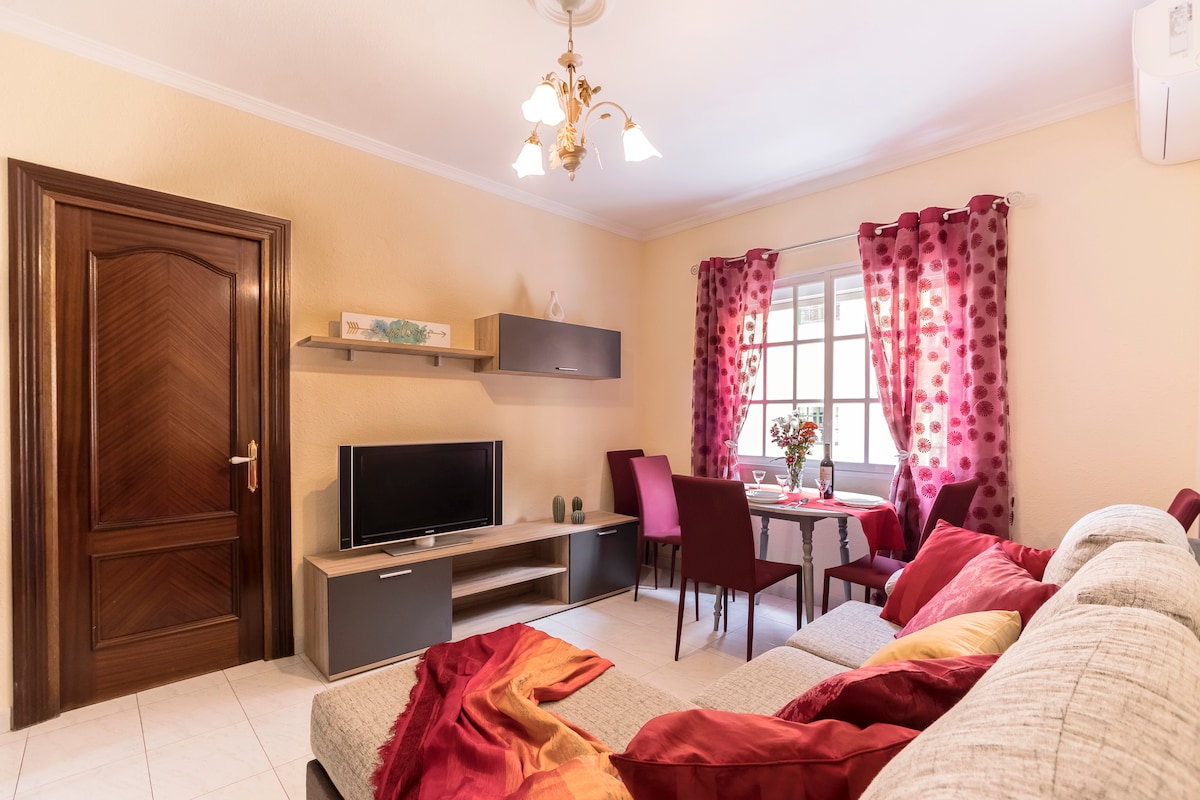 Airbnb con mejor rendimiento: City Center 3 Bedrooms Flat A/A en Olletas