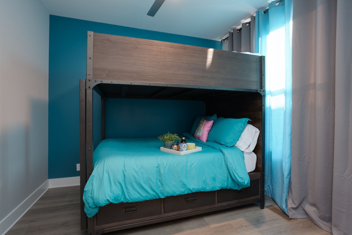 เตียงใหญ่ 2 หลัง