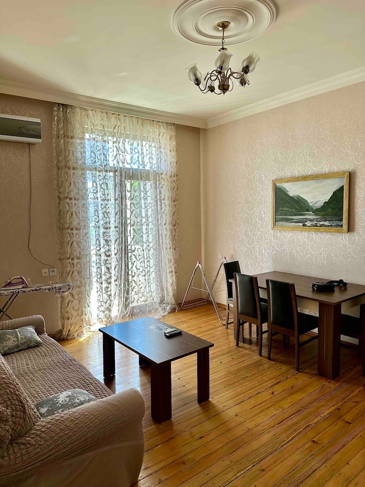 Central Baku  Near Usa Embassy- Balcony- 4th Floor - Baku