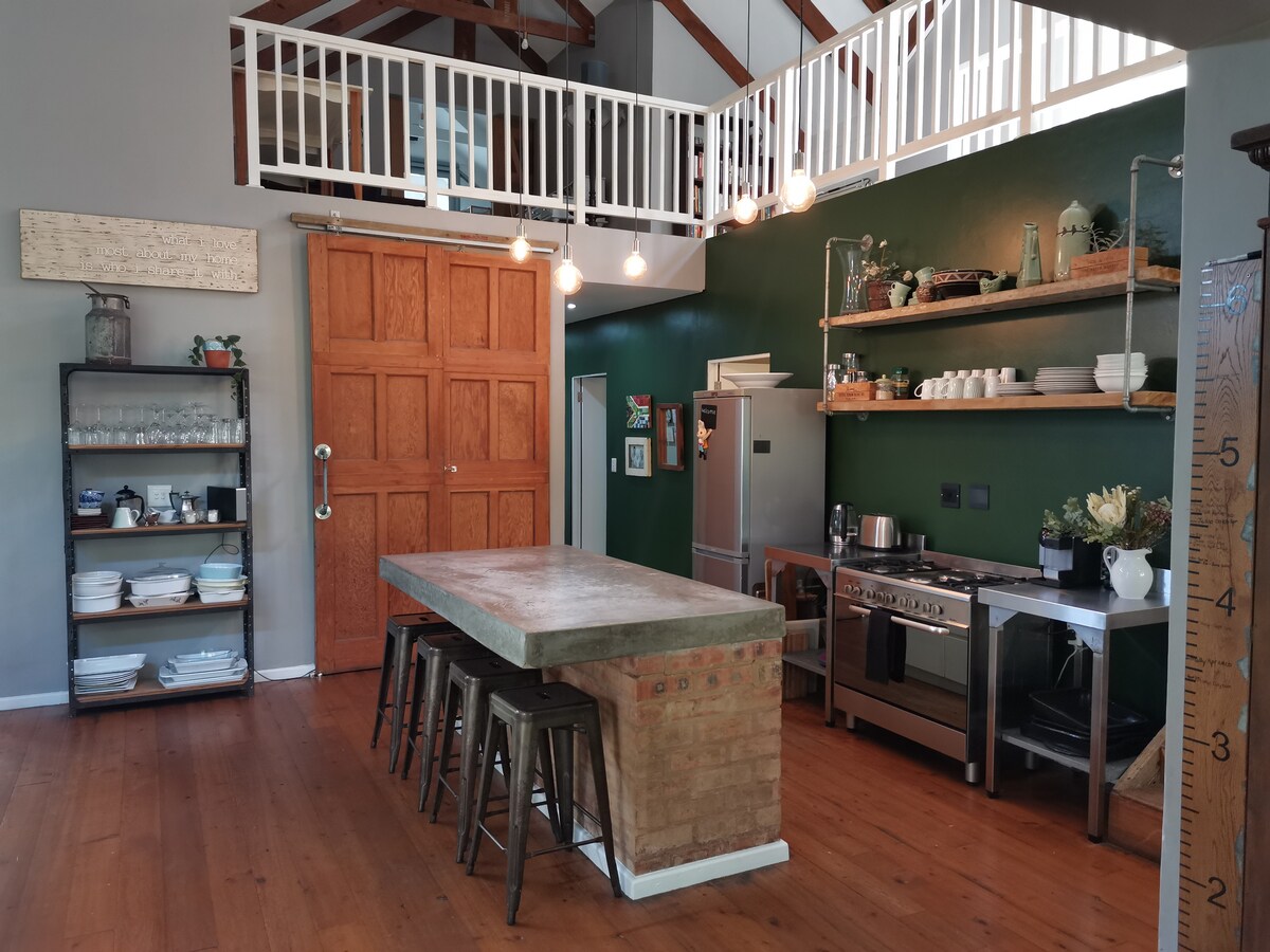 Family friendly homeDunkirk Estate Houses for Rent in Salt Rock