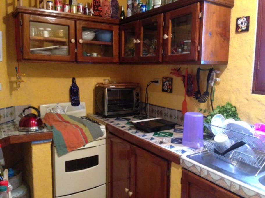 La cocina (the kitchen) you are welcome to cook when ever you want to!