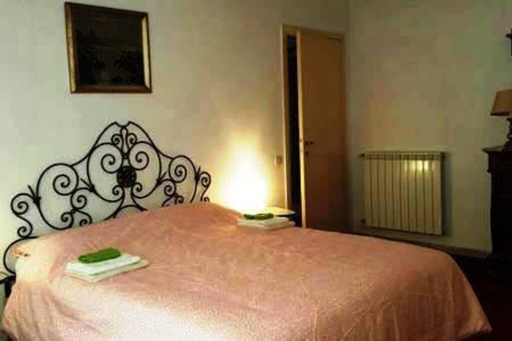 1 main bedroom