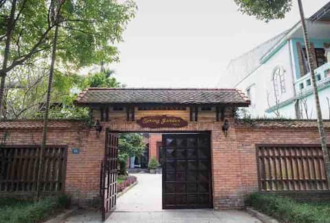 SpringGardenVilla/ 20 people/ Free BF