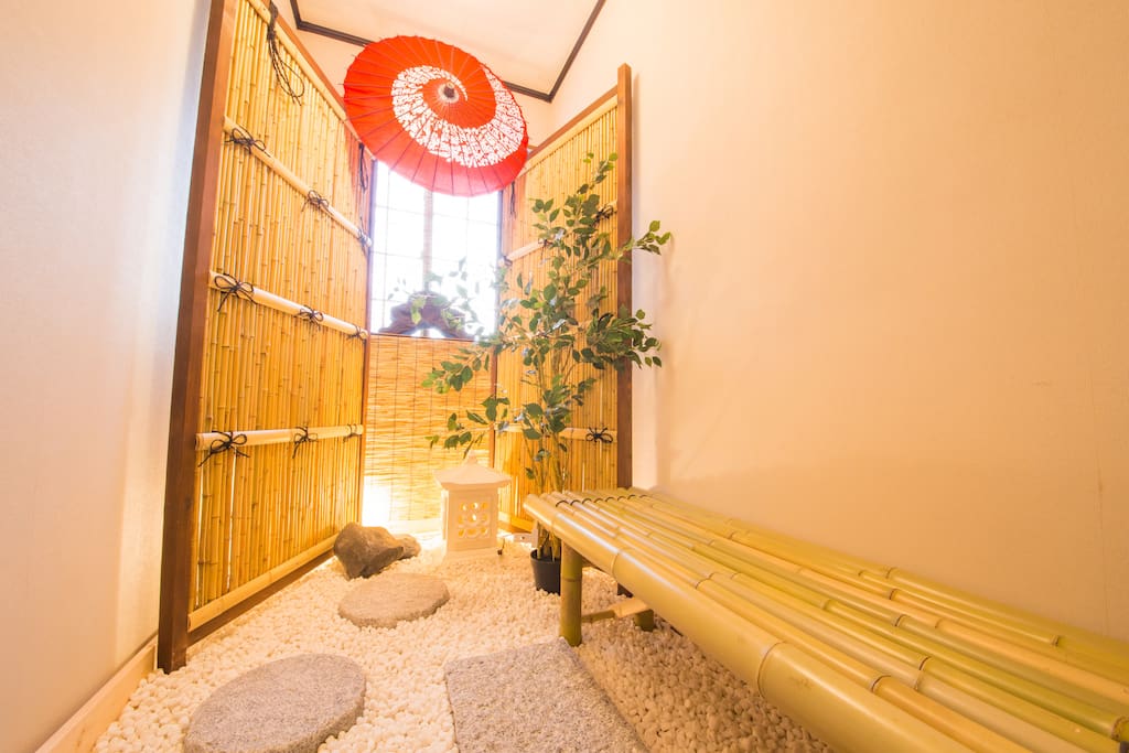 坪庭
Inner garden