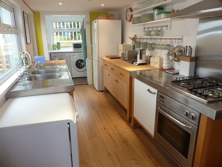Fully equipped kitchen