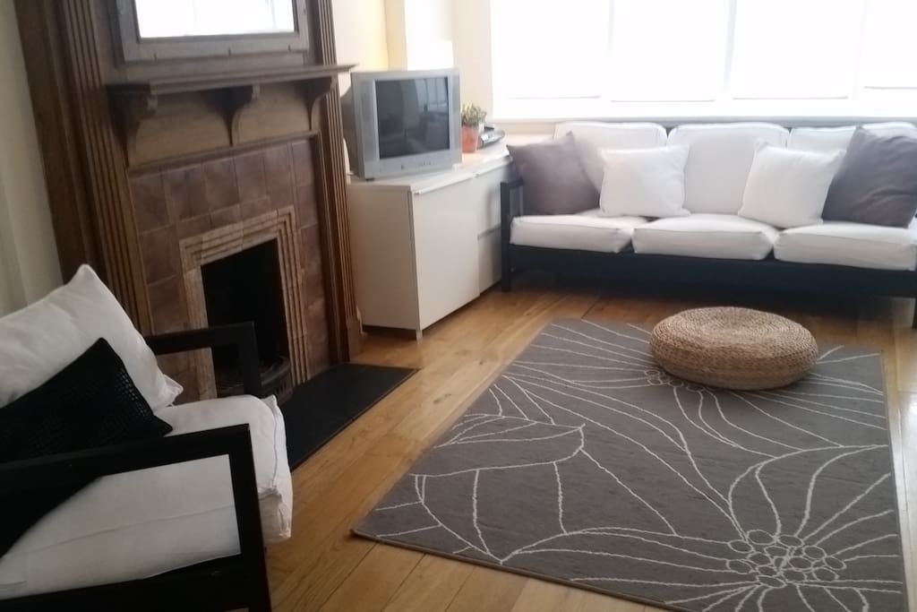 Double Sofa beds pulls out