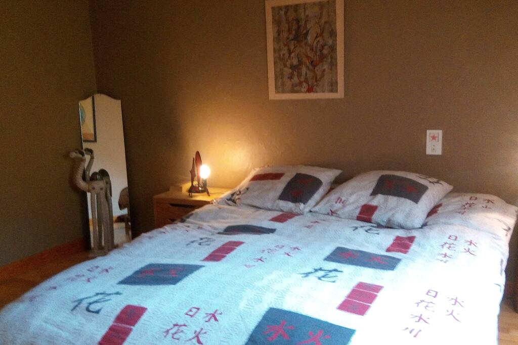 chambre lit 140