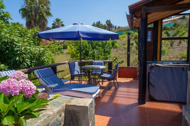 CASA RÚSTICA CON JACUZZI