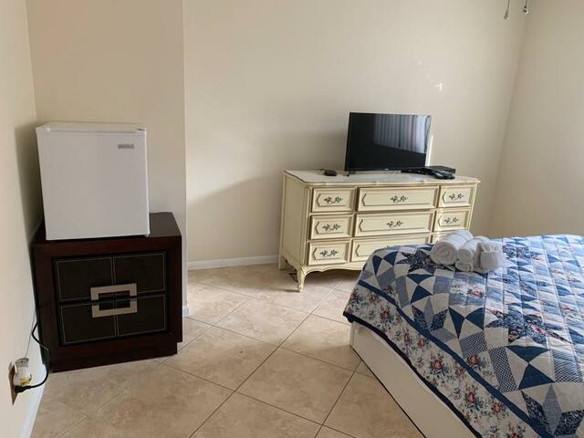 Very good good neighborhood in Deerfield Beach.