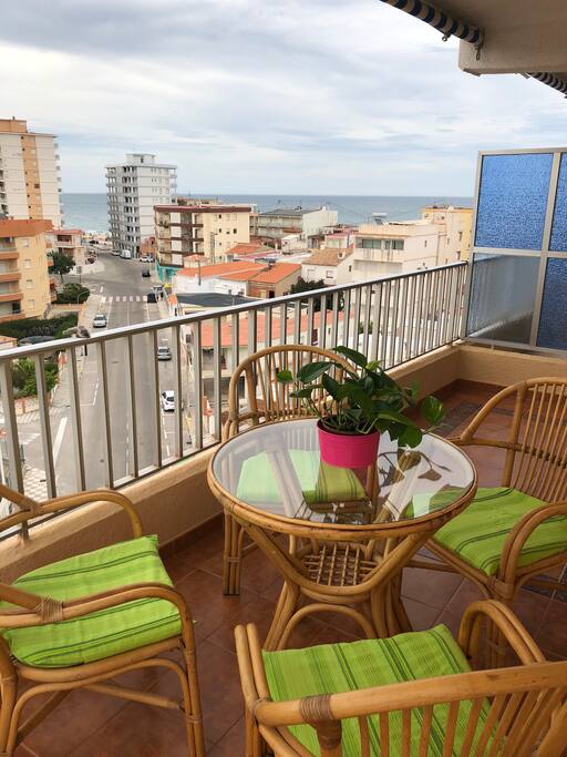 mismo balcón con vistas al mar