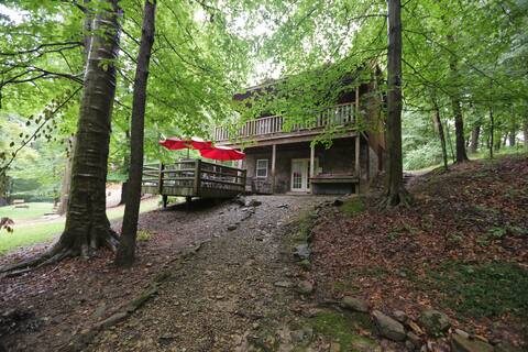Carriage House Cabin #2 - Near Three Rivers