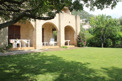 Annonce Airbnb populaire: The countryside by the sea, 3rd floor, beautiful view à Lumio
