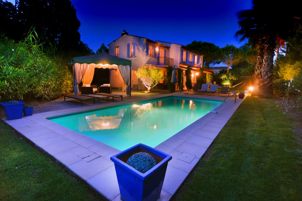 night swimming pool view