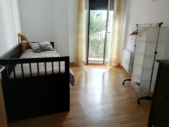 Soba s pomoćnim krevetom
